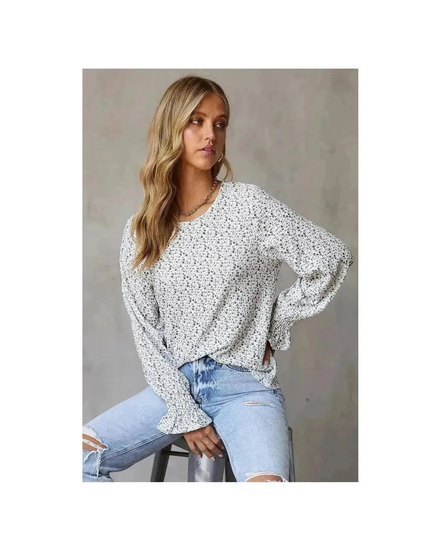 Azura Exchange Floral Printed Crinkled Ruffled Bubble Sleeve Blouse - M - Scarlett Rolling