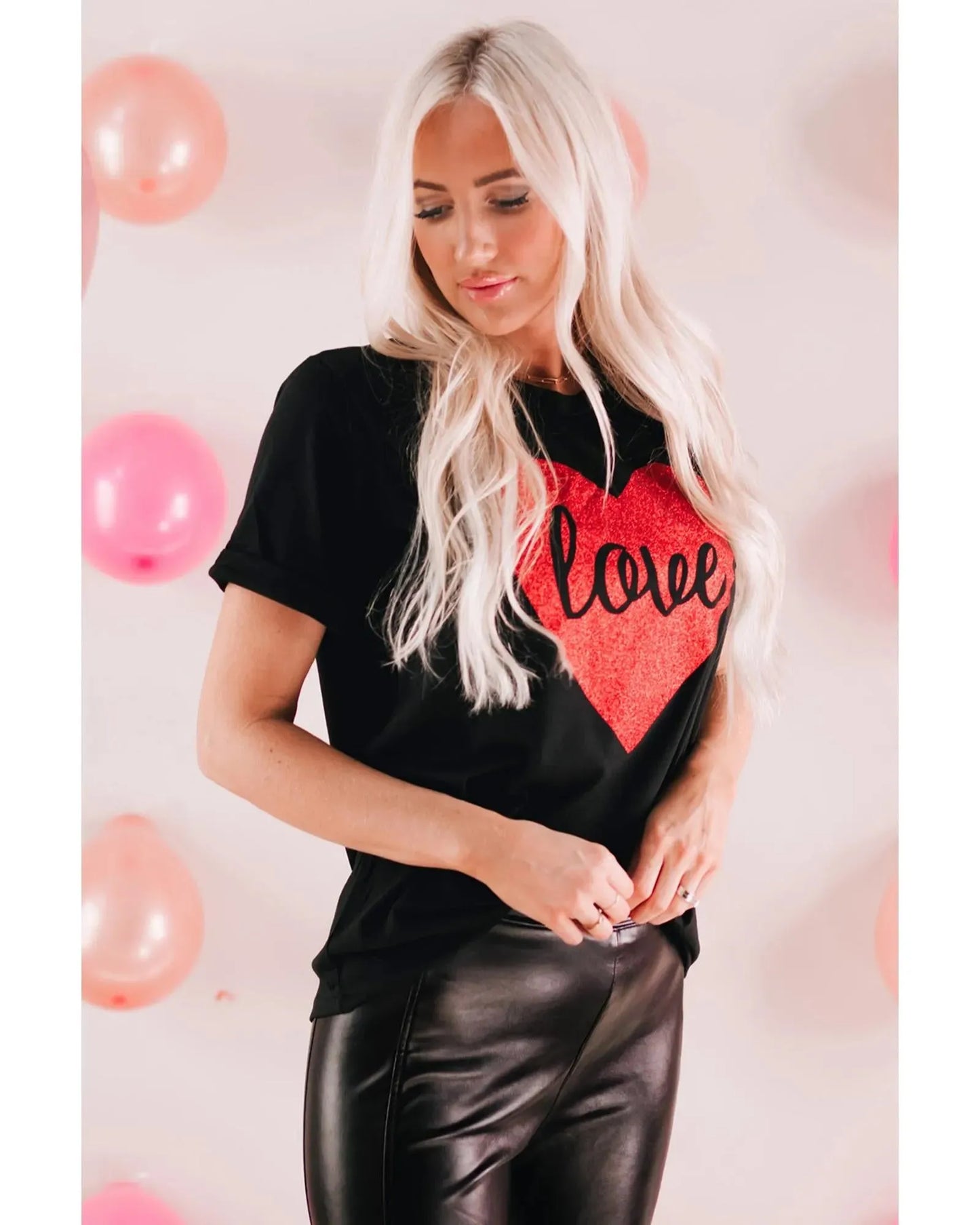 Azura Exchange Heart Shaped Glitter Print T-Shirt - S - Scarlett Rolling