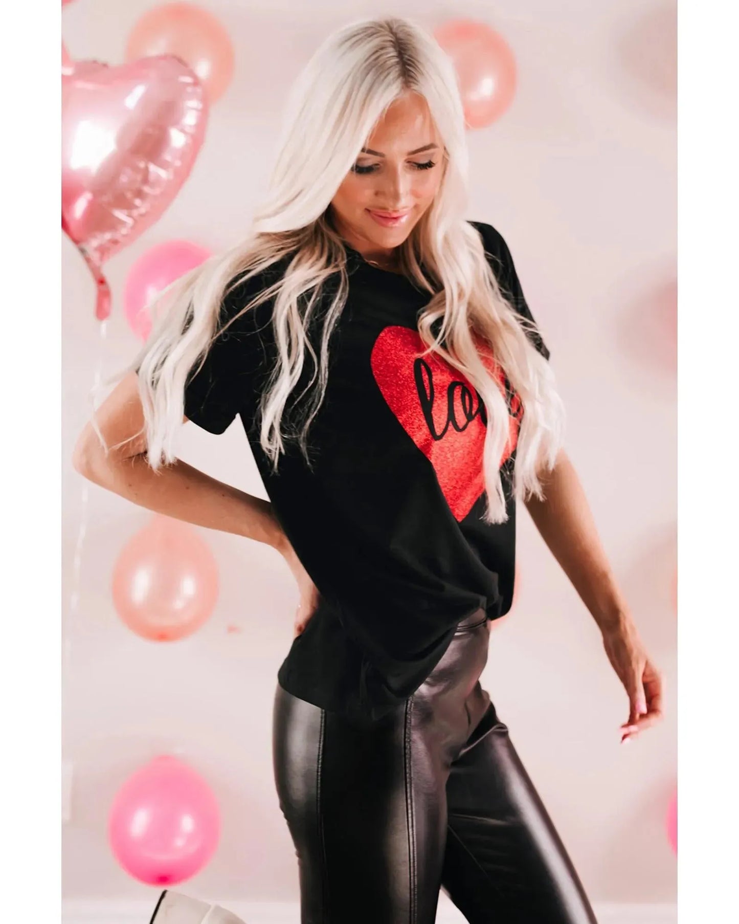 Azura Exchange Heart Shaped Glitter Print T-Shirt - S - Scarlett Rolling