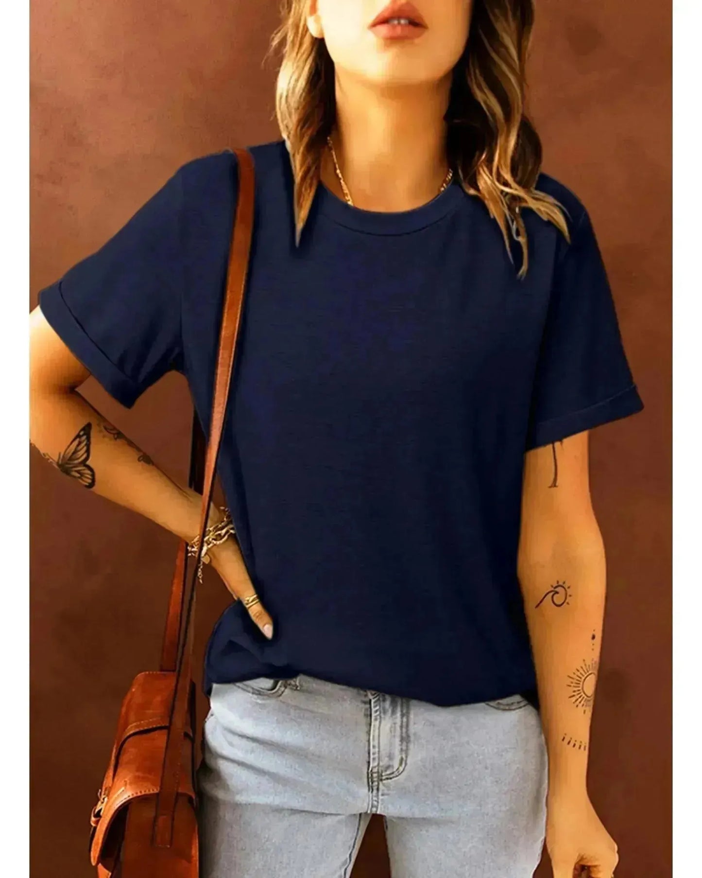 Azura Exchange Modern Crew Neck Tee - S - Scarlett Rolling