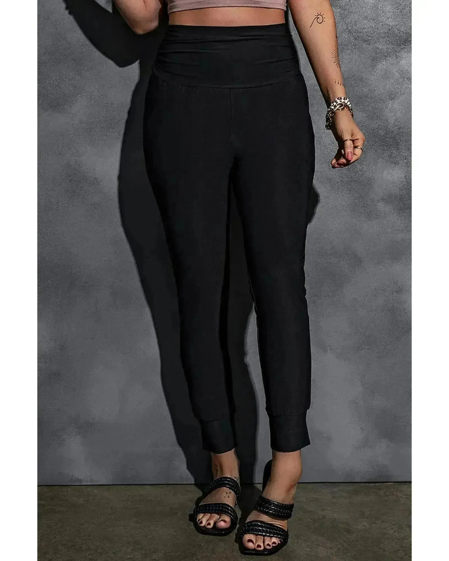 Azura Exchange Pleated Pocket Leggings - S - Scarlett Rolling
