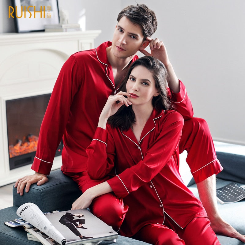 J&Q christmas products couple matching silk pijamas home clothing for man and women couple Christmas pajamas christmas clothing - Scarlett Rolling