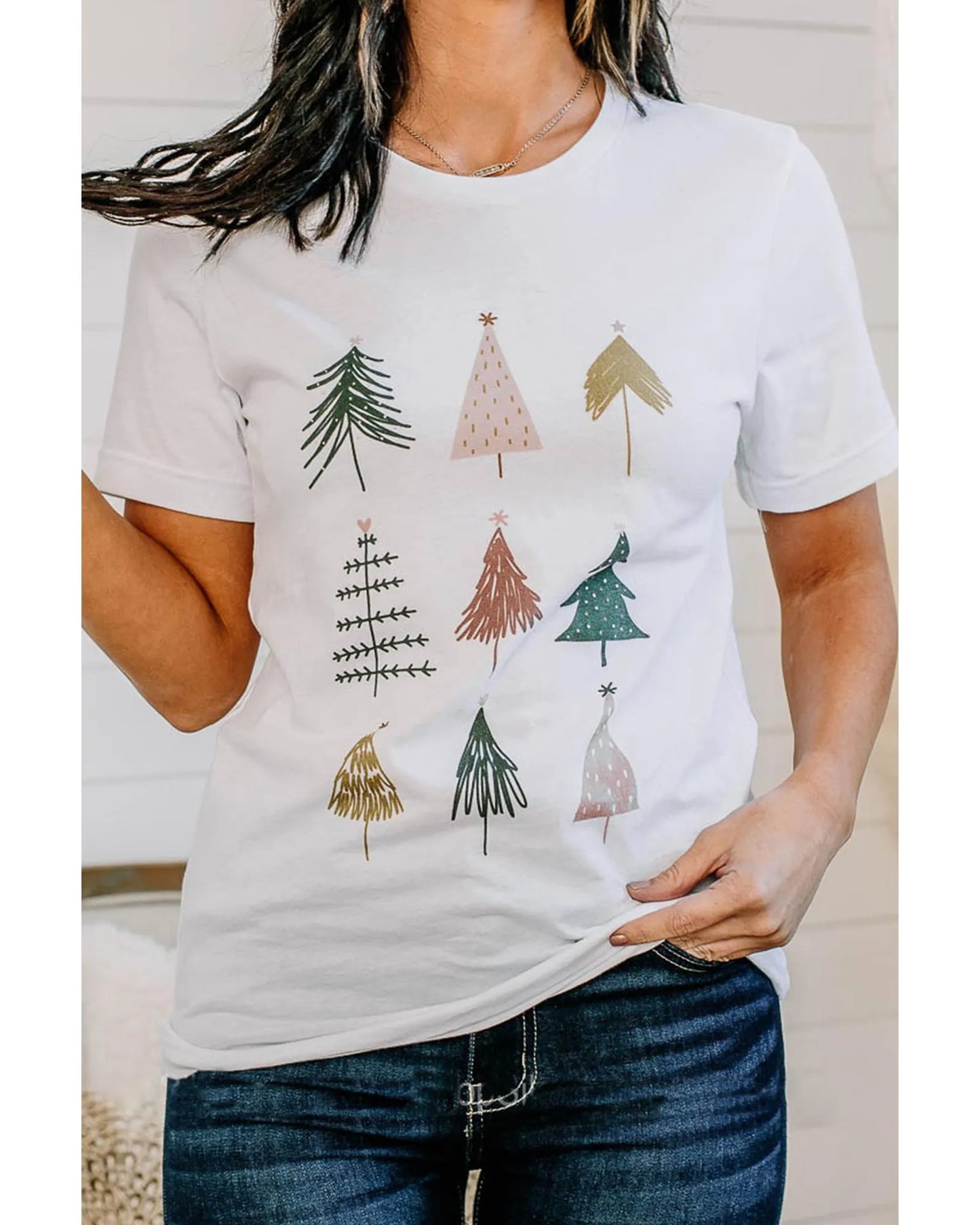 Azura Exchange Christmas Tree Graphic Tee - M - Scarlett Rolling