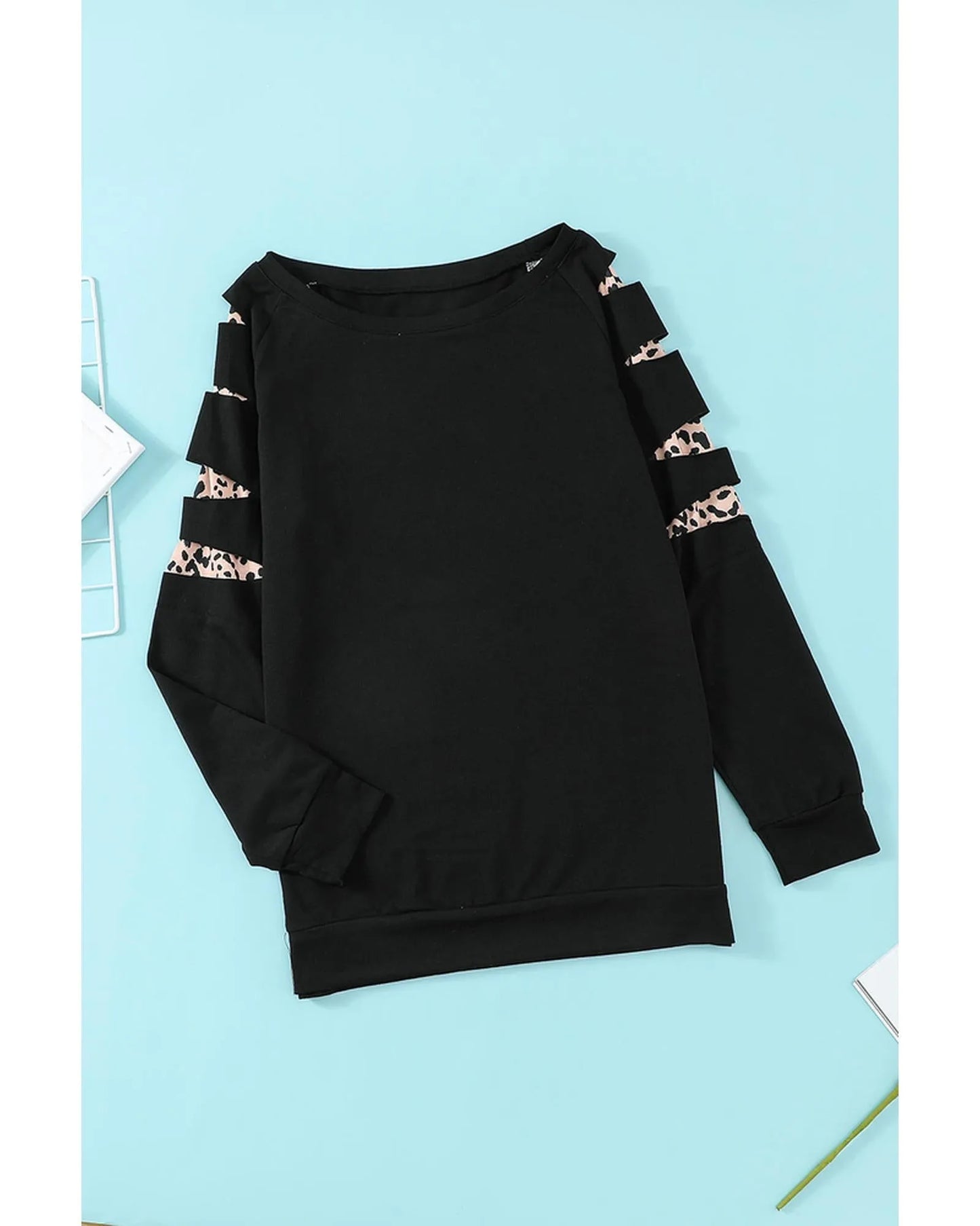 Azura Exchange Black Sweatshirt - M - Scarlett Rolling