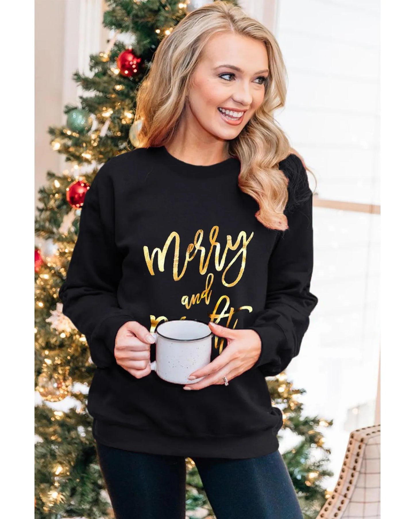 Azura Exchange Merry & Bright Print Sweatshirt - M - Scarlett Rolling