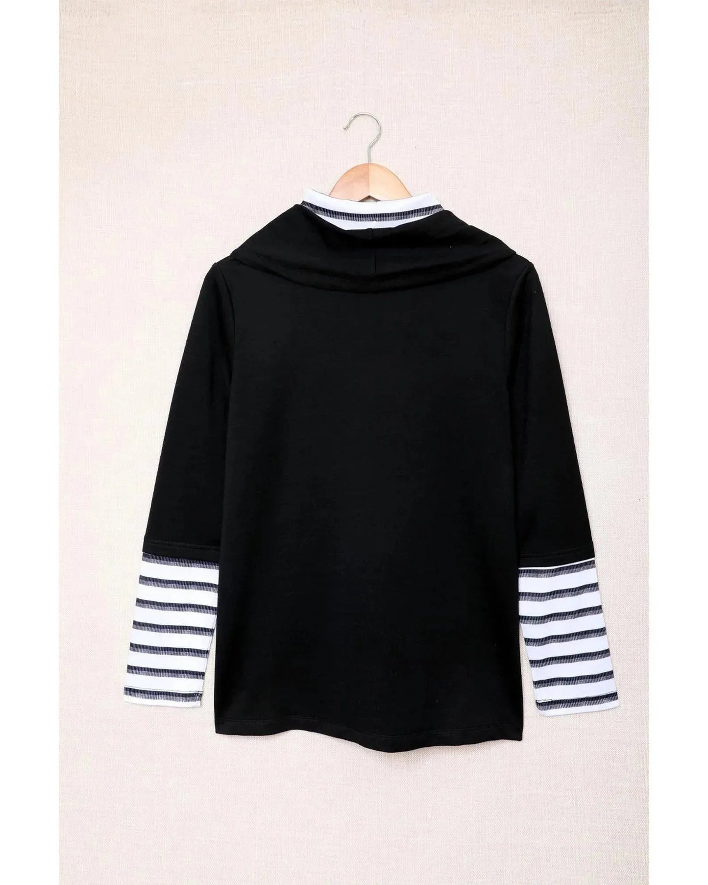 Azura Exchange High Neck Striped Sweatshirt - M - Scarlett Rolling